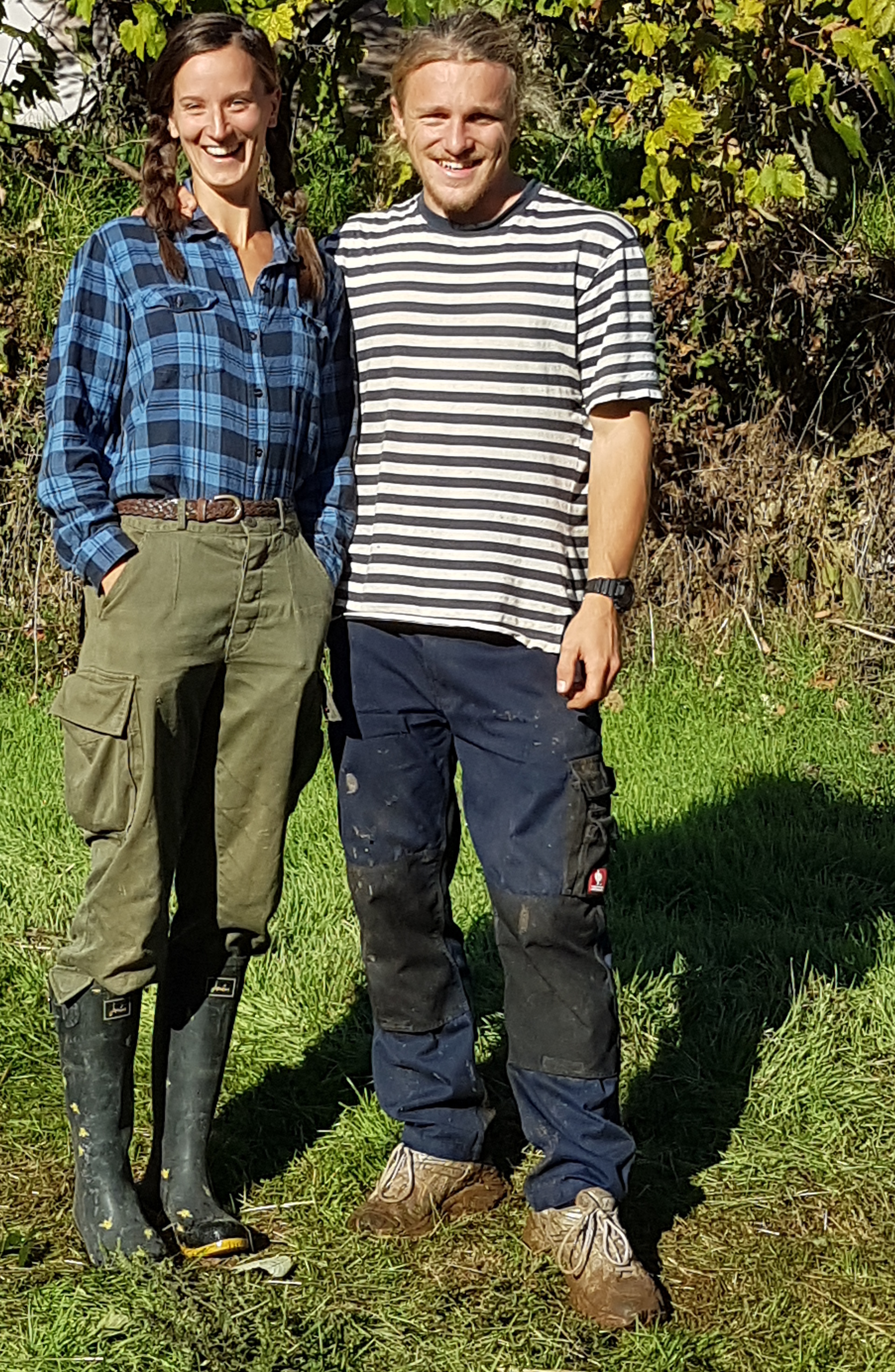 Nils and Laurelin are standing on the terrace in Ponte de Pedra that will soon thereafter be thoroughly transformed into a tree nursery.